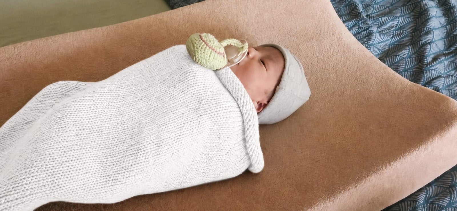 Nieuwe handgebreide babycocoon van 100% merinowol, Kinderen en Baby's, Dekens, Slaapzakjes en Inbakerproducten, Verzenden, Ademend