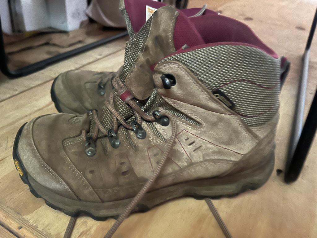Goretex bergschoenen maat 38 gratis, Sport en Fitness, Ophalen, Gebruikt, Schoenen