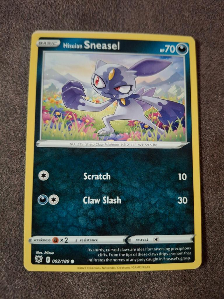 Hisuian Sneasel Pokémon Kaart 092/189, Ophalen of Verzenden, Zo goed als nieuw, Losse kaart