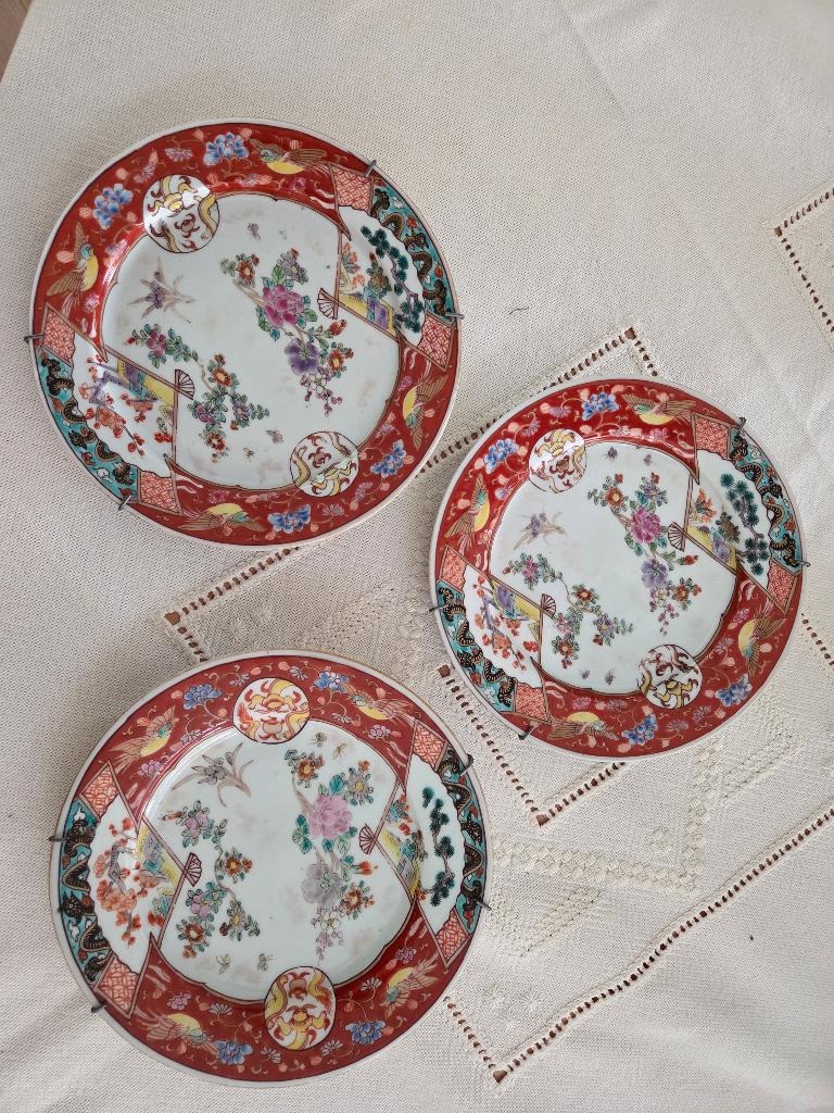 Set van 3 Imari porseleinen wandborden, Antiek en Kunst, Antiek | Porselein, Ophalen