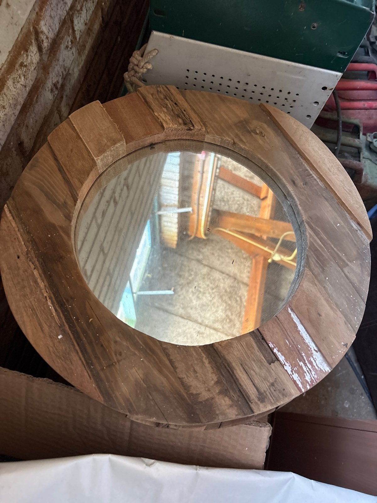 Ronde spiegel met houten frame, Huis en Inrichting, Woonaccessoires | Spiegels, Ophalen, Gebruikt, Rond, Minder dan 100 cm