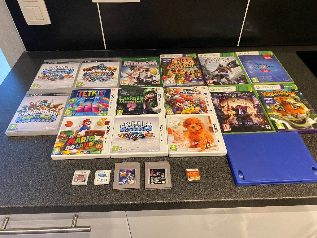 21 consolegames (PS3, XBox 1, XBox 360, Gameboy, 3DS, DS, Ophalen of Verzenden, Gebruikt