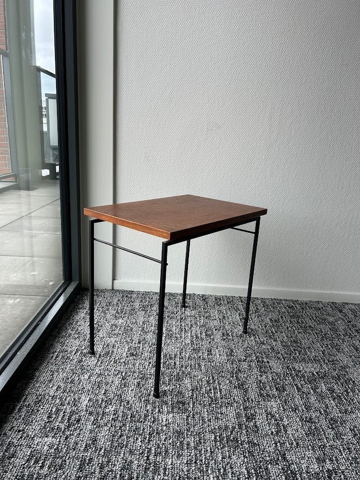 Mid-century bijzettafeltje, Huis en Inrichting, Tafels | Bijzettafels, Ophalen, Minder dan 45 cm, Minder dan 55 cm, Mid-Century