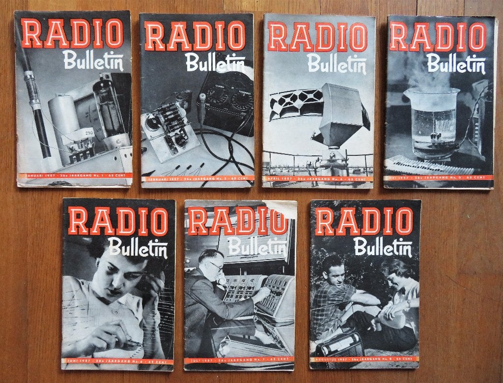 7x Radio Bulletin ( Muiderkring ) 1957, Ophalen of Verzenden, 1940 tot 1960, Knipsel(s)