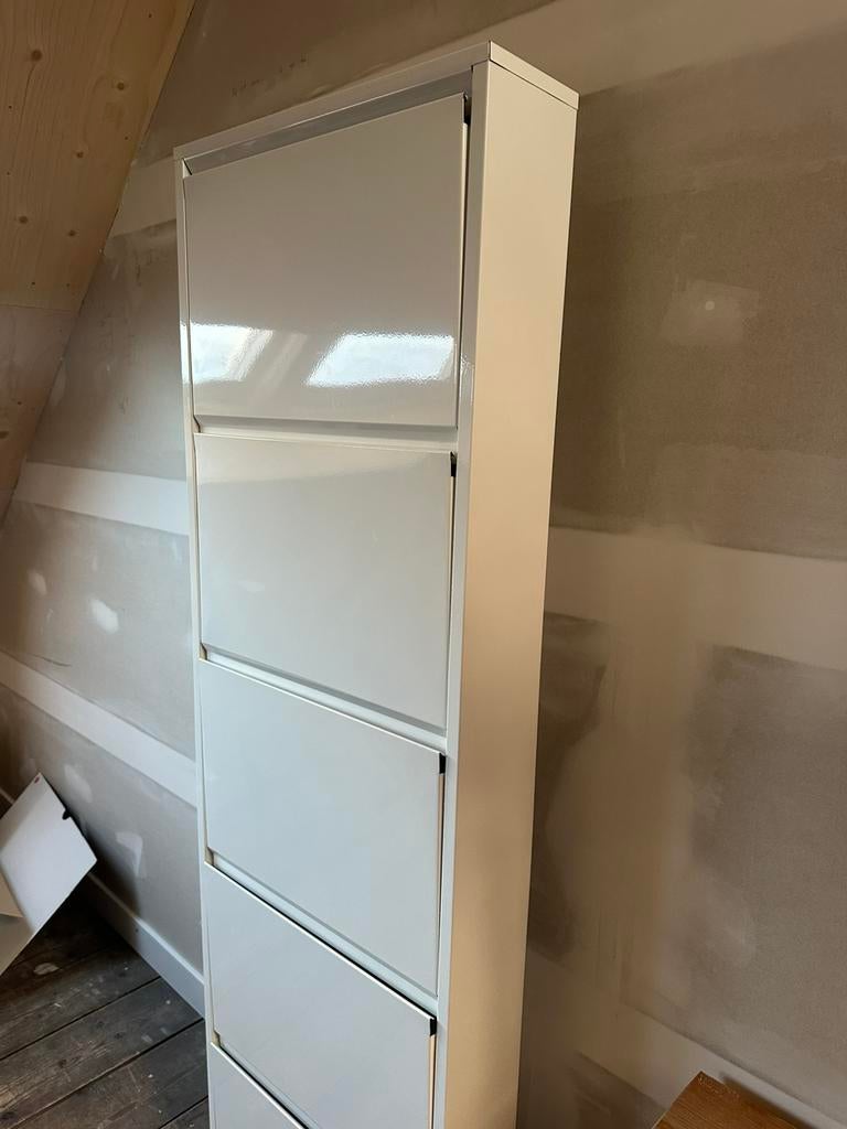 Schoenenopbergkast van metaal, Ophalen, Gebruikt, Wit, 50 tot 100 cm