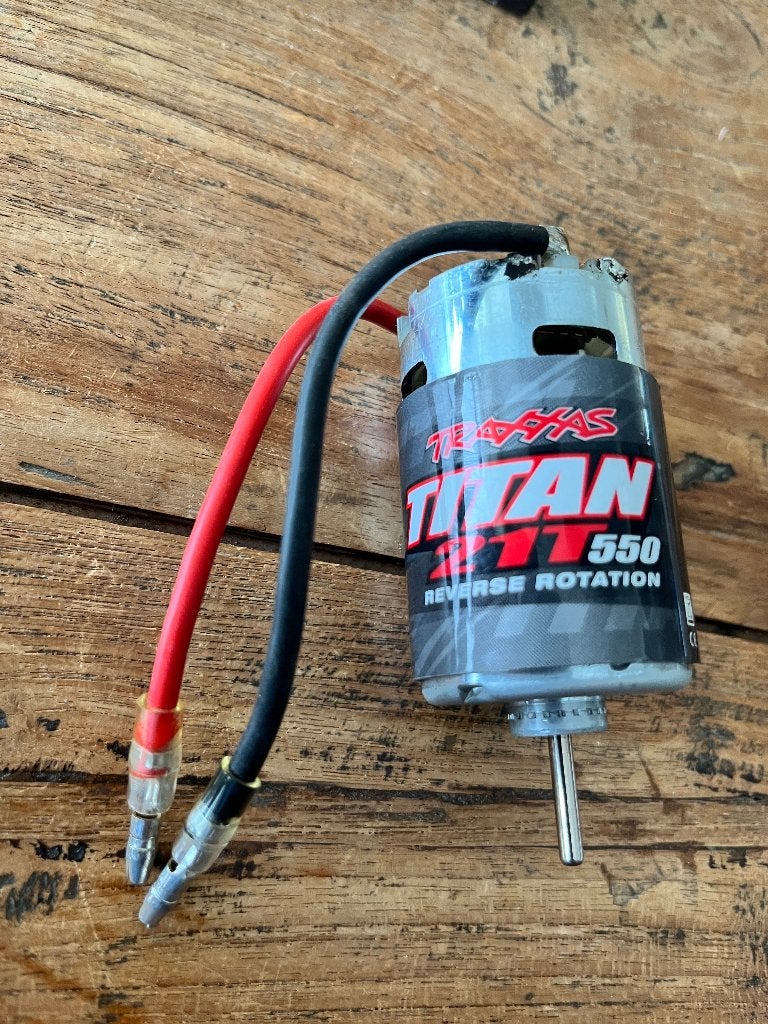 Traxxas Titan 21T 550 brushed motor, Elektro, Ophalen of Verzenden, Zo goed als nieuw, Schaal 1:10