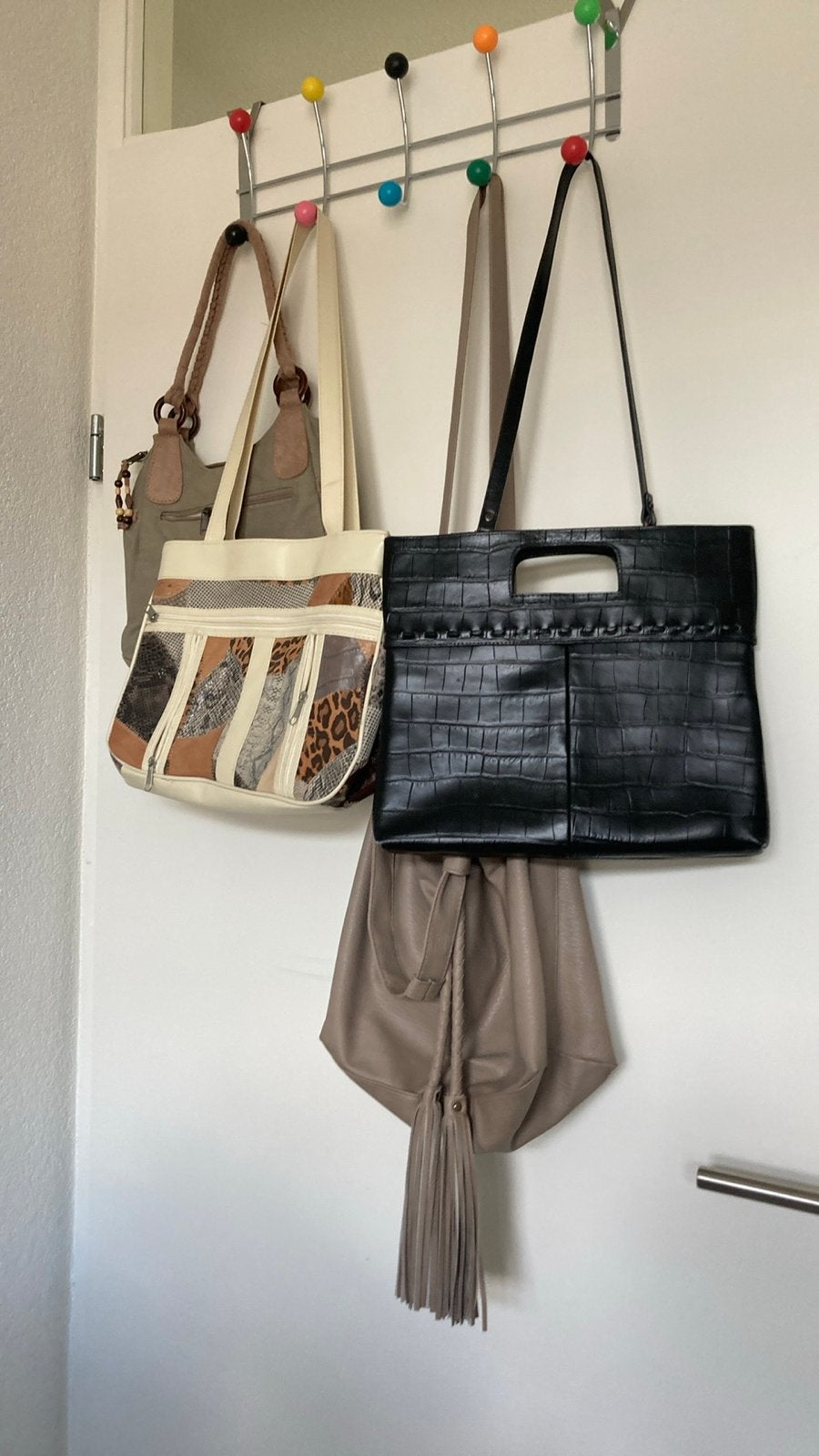 Set van 4 diverse tassen  €9,00 Handtassen en schoudertassen, Sieraden, Tassen en Uiterlijk, Tassen | Damestassen, Ophalen of Verzenden