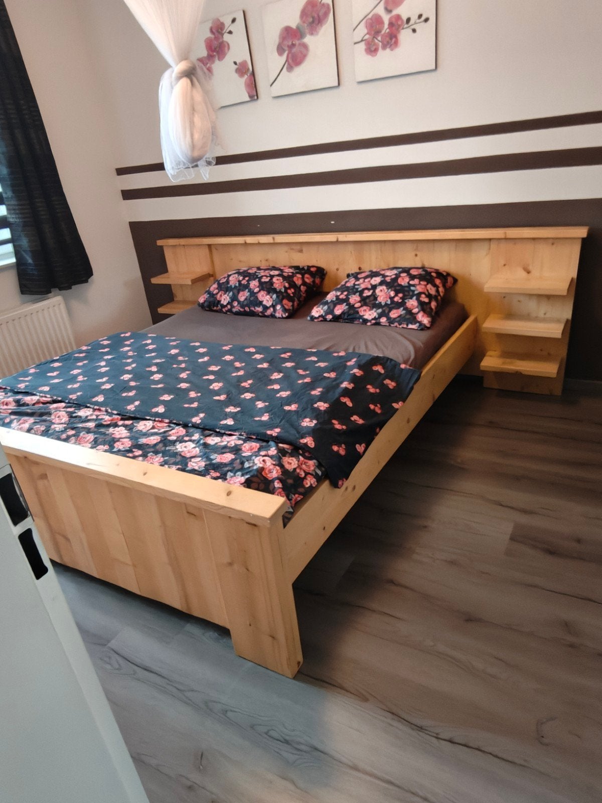 Tweepersoonsbed houten bed met geïntegreerde schappen, Gebruikt, Tweepersoons, Ophalen of Verzenden, 160 cm