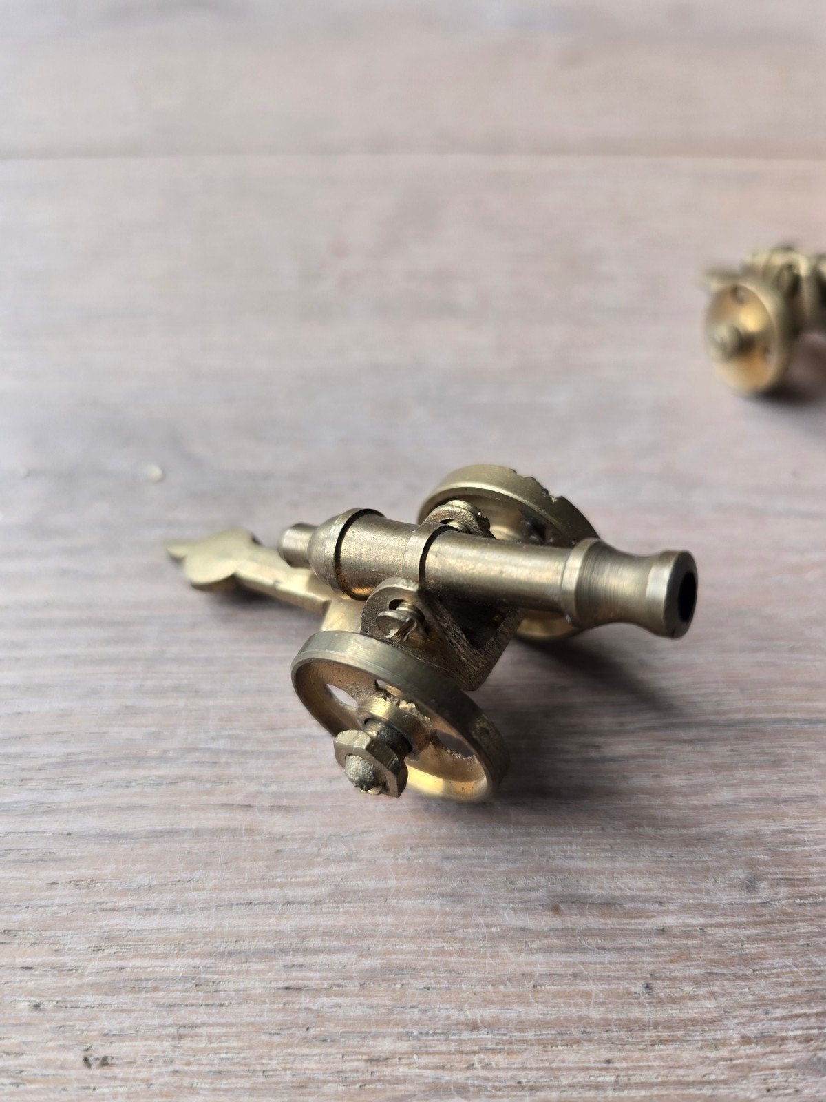 Miniatuur messing kanonnen (set van 3), Ophalen