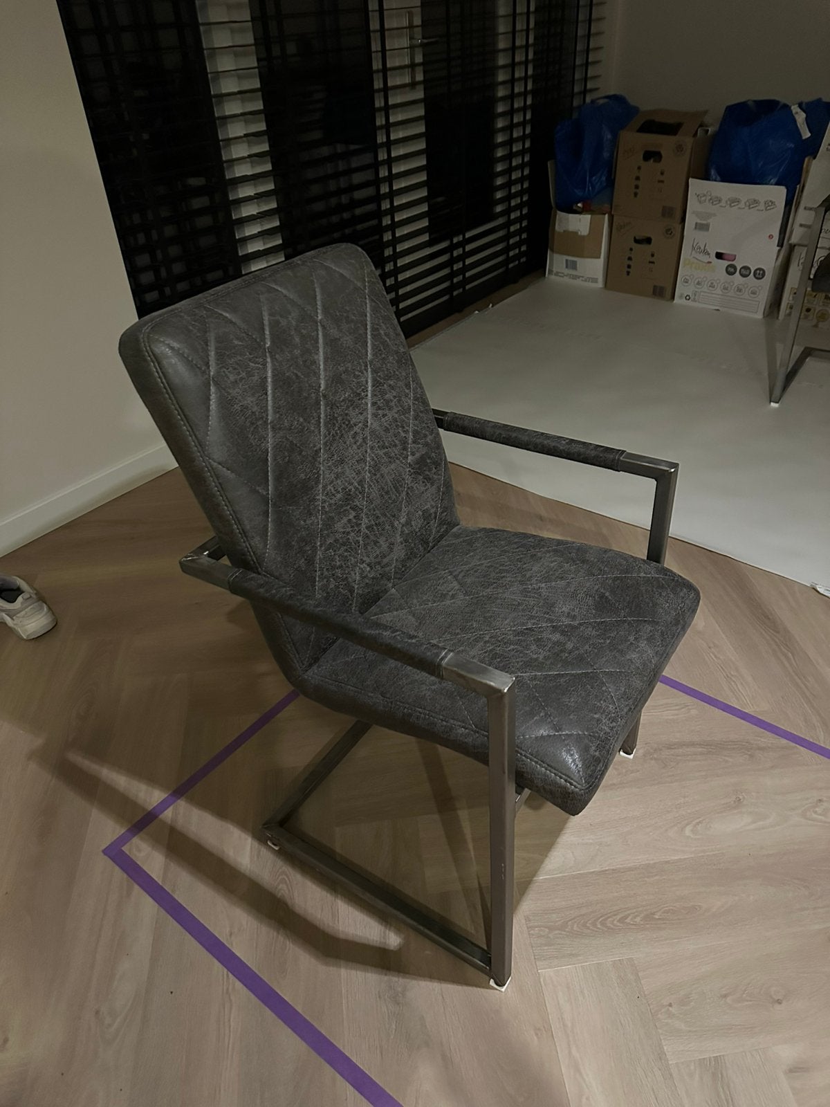 Te koop 6 eetkamer stoelen, staal met leer en armleuningen., Huis en Inrichting, Ophalen, Zo goed als nieuw, Leer
