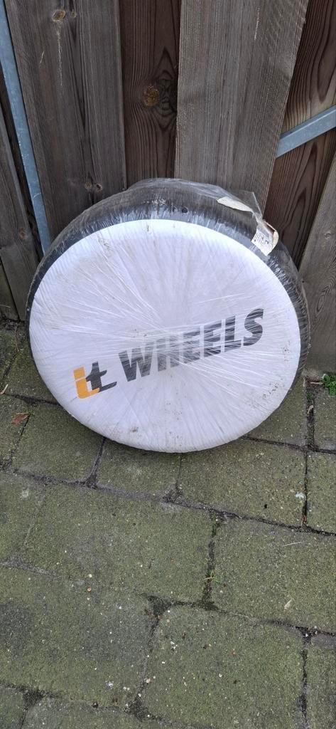Roadhog tyres autoband RGS02 18565R15 92T XL, Ophalen, Nieuw, Melodische percussie