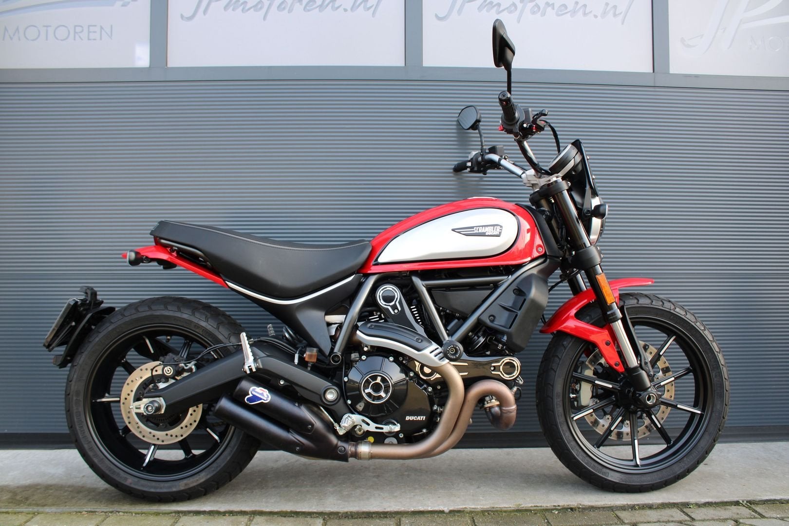 Ducati Scrambler icon Low (2021) *BTW*Org. NL*Termignoni*, DUCATI, 2 cilinders, Motorrijbewijs A, Bedrijf