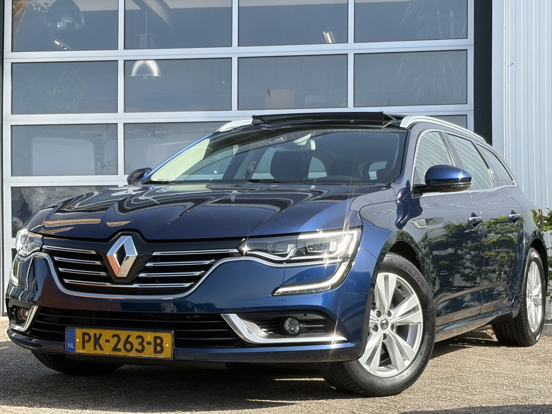 Renault Talisman Estate 1.6 TCe Zen 150pk | Automaat | Bluet, Auto's, Gebruikt, 4 cilinders, Blauw, 1465 kg