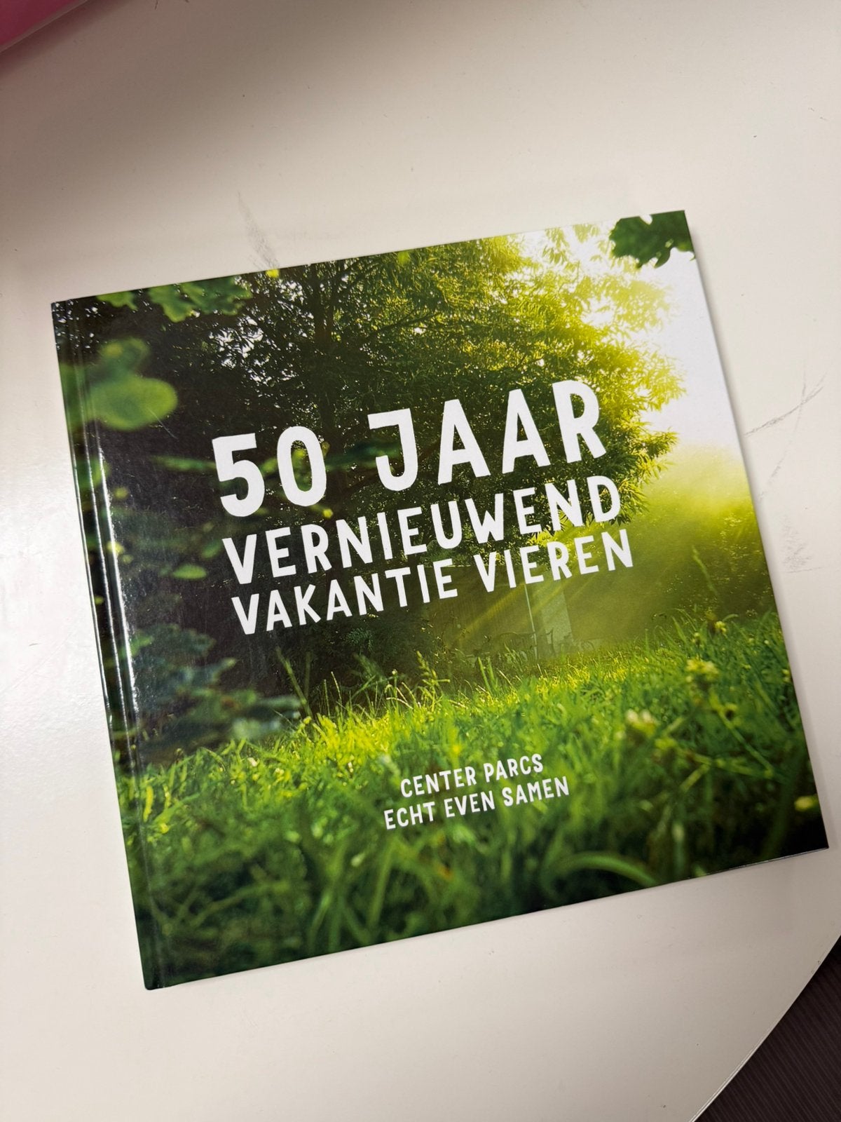Center Parcs 50 jaar, Boeken, Ophalen of Verzenden, Zo goed als nieuw, Interieur en Design