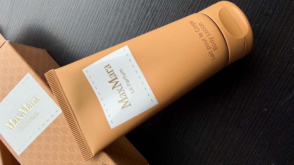 Nieuw! Max Mara Le Parfum Body Lotion (50ml), Sieraden, Tassen en Uiterlijk, Ophalen, Nieuw
