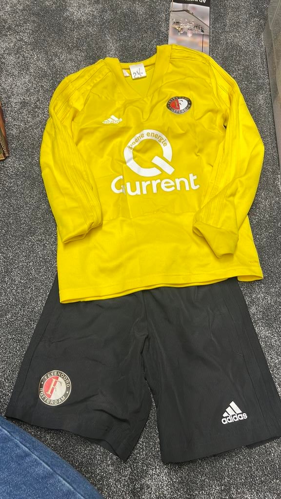 Feyenoord 140 maat, Maat XS of kleiner, Ophalen of Verzenden, Zo goed als nieuw, Shirt