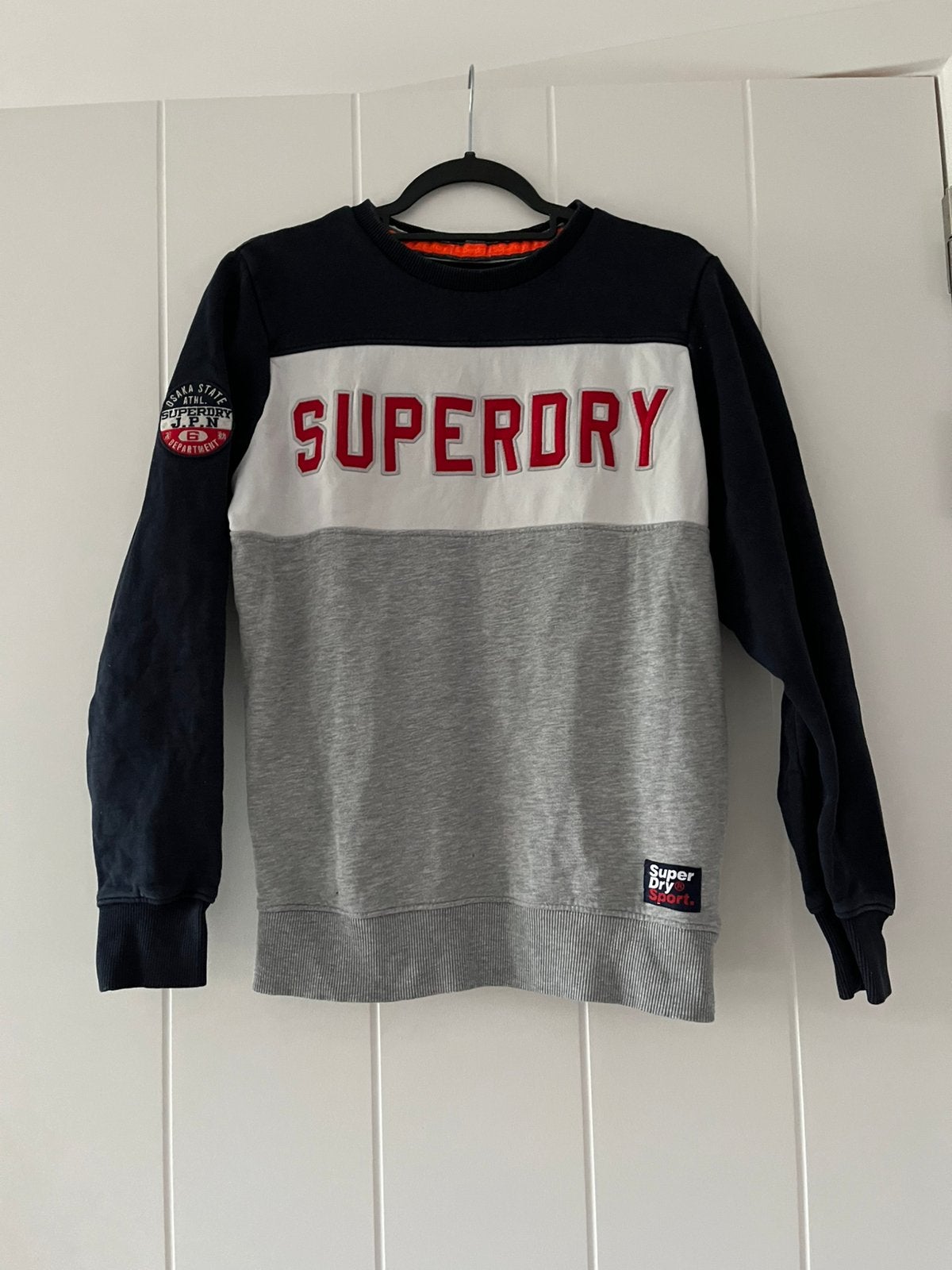 Superdry Sport Trui Maat M - Zo goed als nieuw, Ophalen of Verzenden, Zo goed als nieuw, Maat 48/50 (M), Blauw