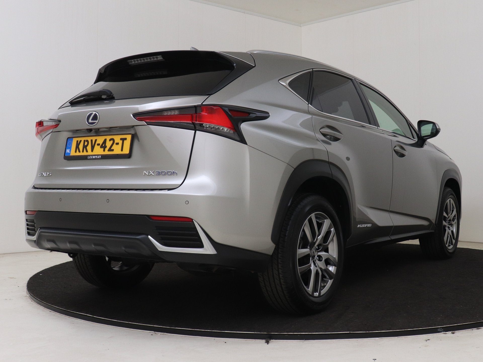 Lexus NX 300h AWD Luxury Line | Dealer Onderhouden | Schuif/, Auto's, Automaat, 1760 kg, Leder, Bedrijf