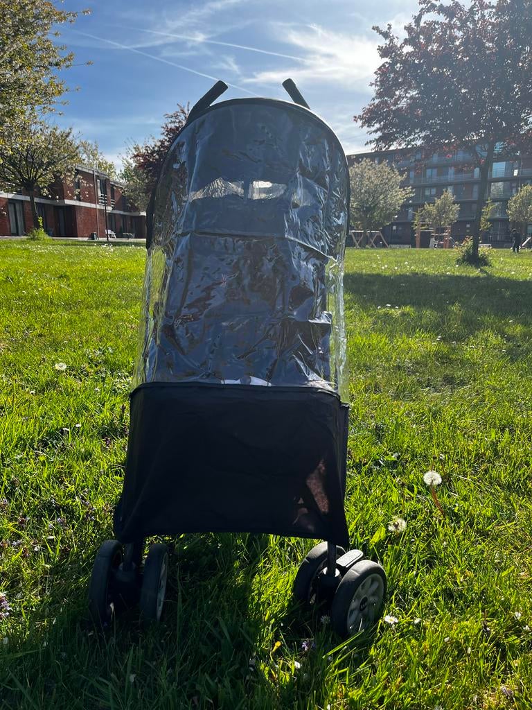 Buggy met zonnedoek, haak, regenhoes en verwarmingsdeken, Ophalen, Zo goed als nieuw, Overige merken, Regenhoes