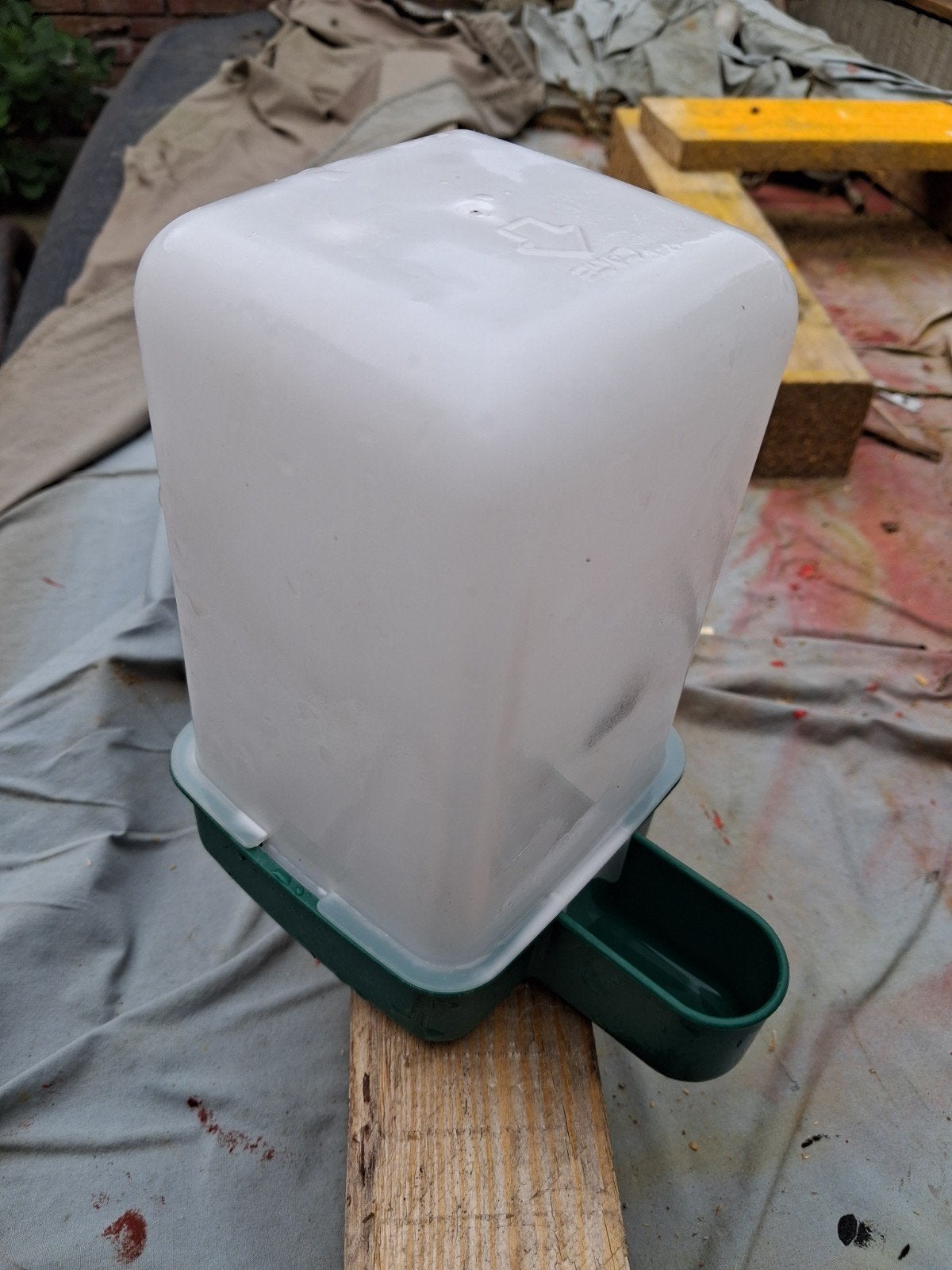 Waterbakje, Ophalen, Drinken en Voederen