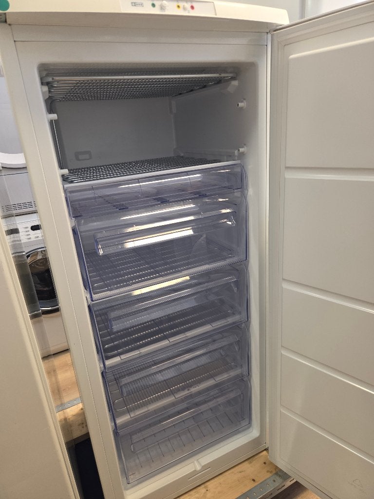 vrieskast - Zanussi - 5 lades, Witgoed en Apparatuur, Vriezers en Diepvrieskisten, Italie, Gebruikt, Minder dan 60 cm, Service.informatie@electrolux.nl