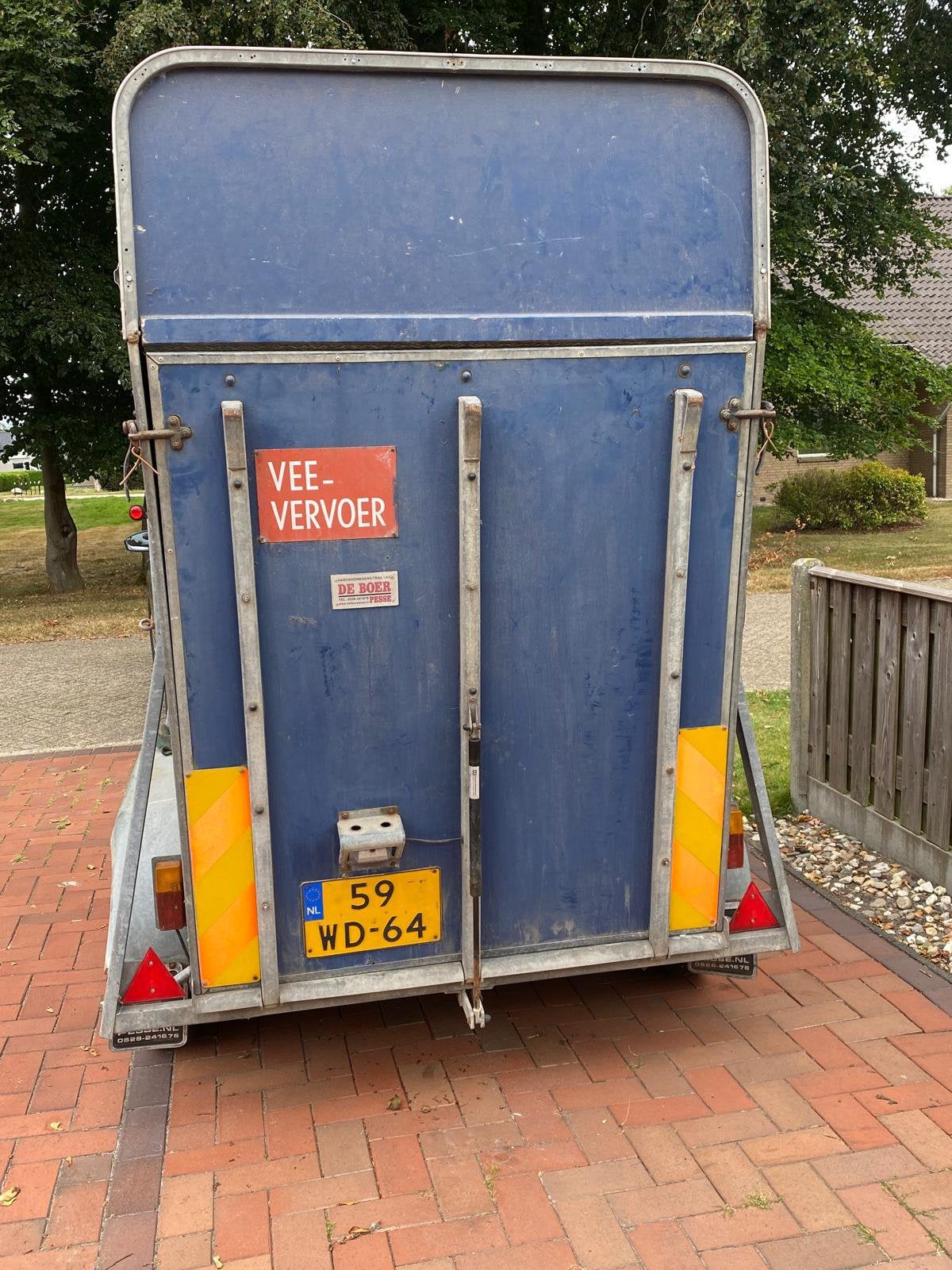Titan Jelsum Paardentrailer (De Boer Pesse), Ophalen, Gebruikt, Hout, 1-paards trailer