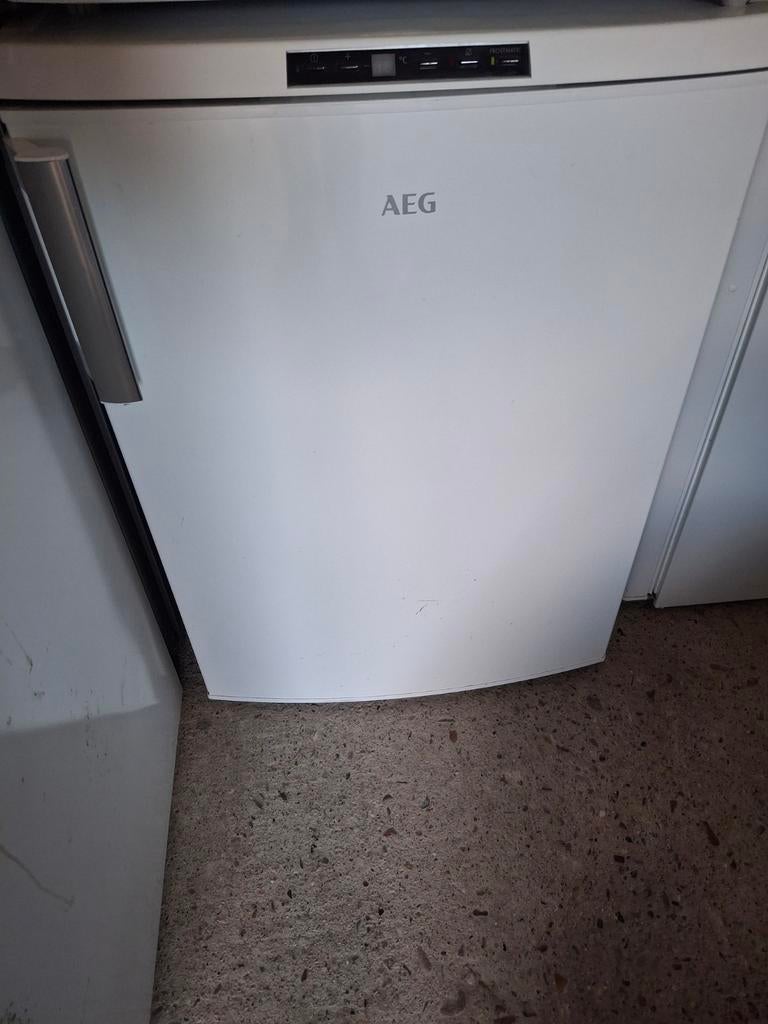AEG vrieskast met 4 laden zgan, Ophalen of Verzenden, Zo goed als nieuw, Minder dan 60 cm