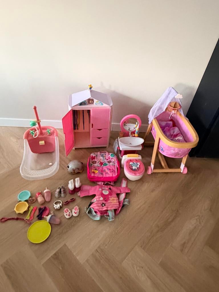 Grote set Baby Born poppenaccessoires en meubels, Ophalen, Gebruikt, Meisje