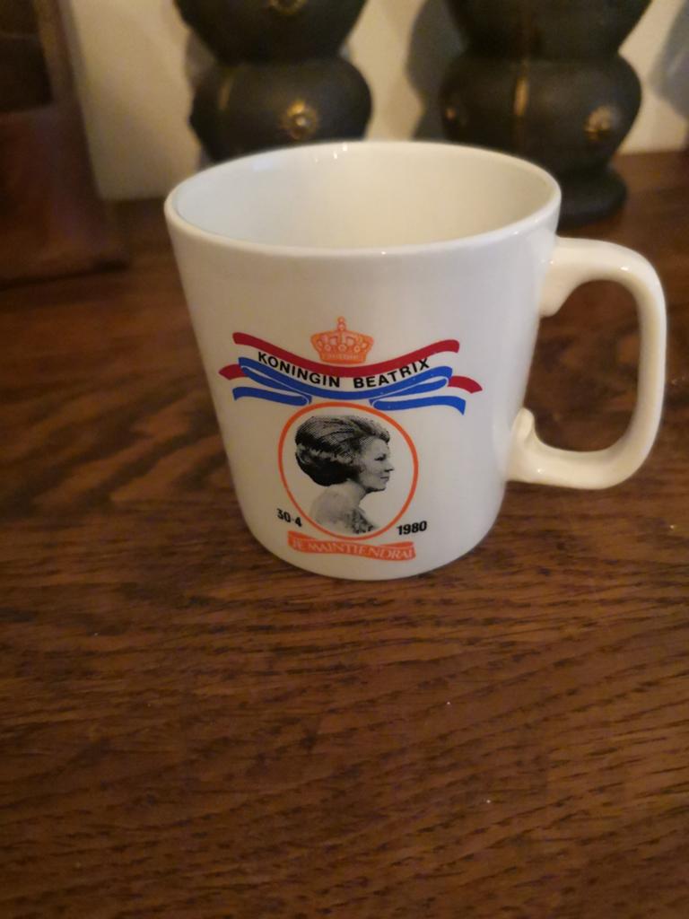 Beker Koningin Beatrix 1980 - Inhuldiging, Ophalen of Verzenden