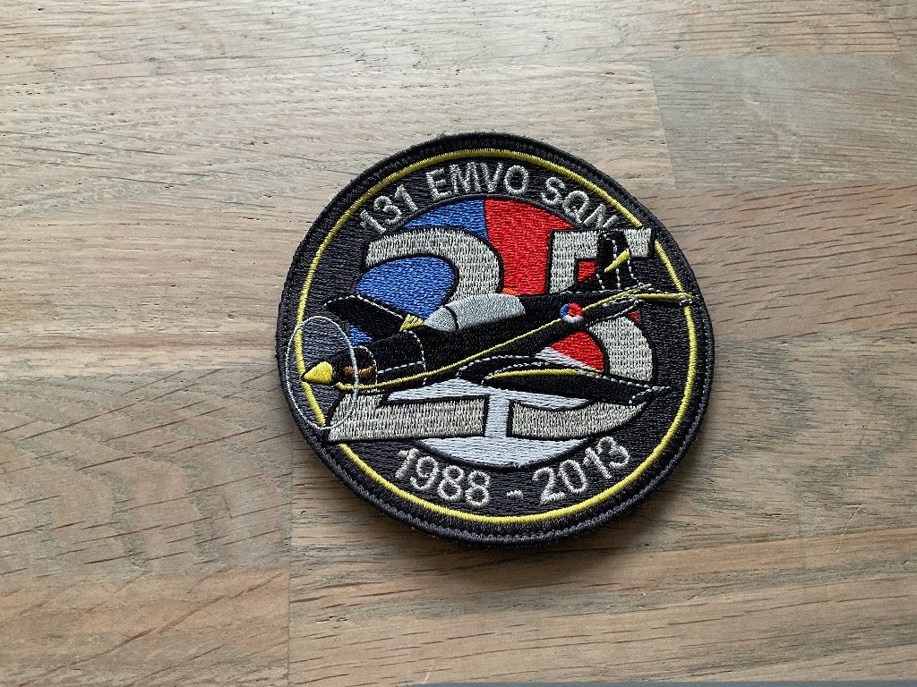 Klu Luchtmacht 131 squadron pc-7 badge patch, Ophalen of Verzenden, Nieuw, Patch, Badge of Embleem