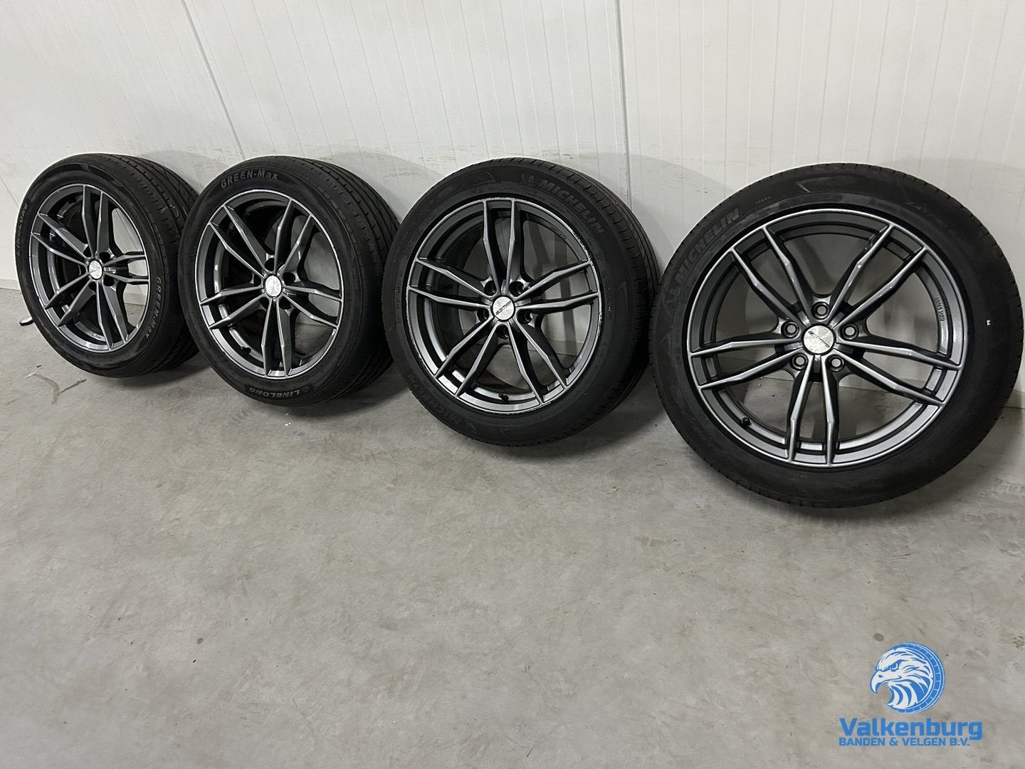 Renault Trafic Opel Vivaro 18 inch antraciet GMP Swan velgen