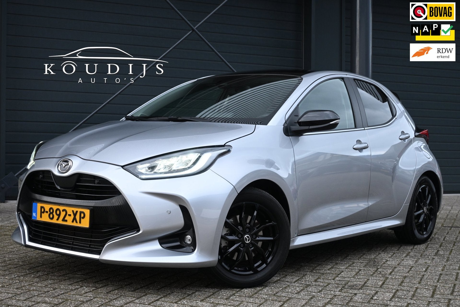 Mazda 2 Hybrid 1.5 Select, Panodak, Keyless, Stoel/Stuurverw, Auto's, Dealer onderhouden, 450 kg, Gebruikt, Bedrijf