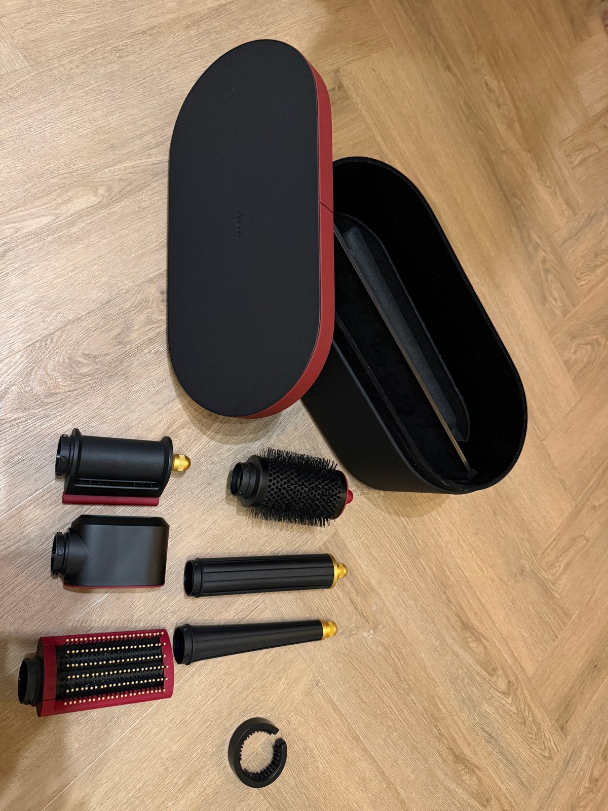 Dyson Airwrap i.d opzetstukken met opbergdoos, Sieraden, Tassen en Uiterlijk, Ophalen, Zo goed als nieuw, Overige typen