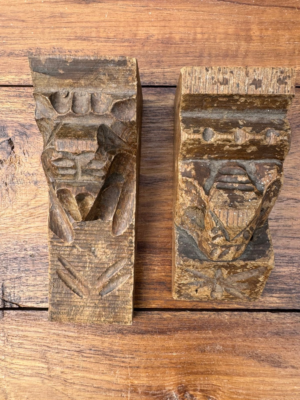 twee authentieke, handgesneden Indiase consoles Hoffz stijl, Antiek en Kunst, Ophalen of Verzenden
