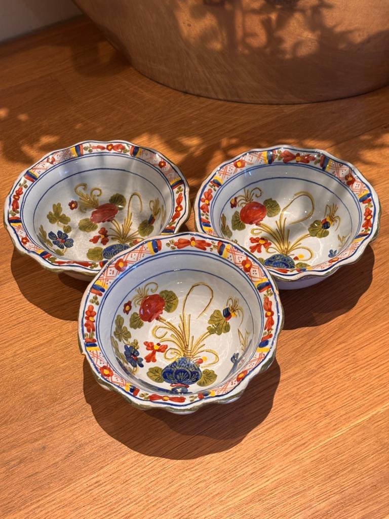 3 klassieke CACF handbeschilderde kommetjes, Antiek en Kunst, Ophalen