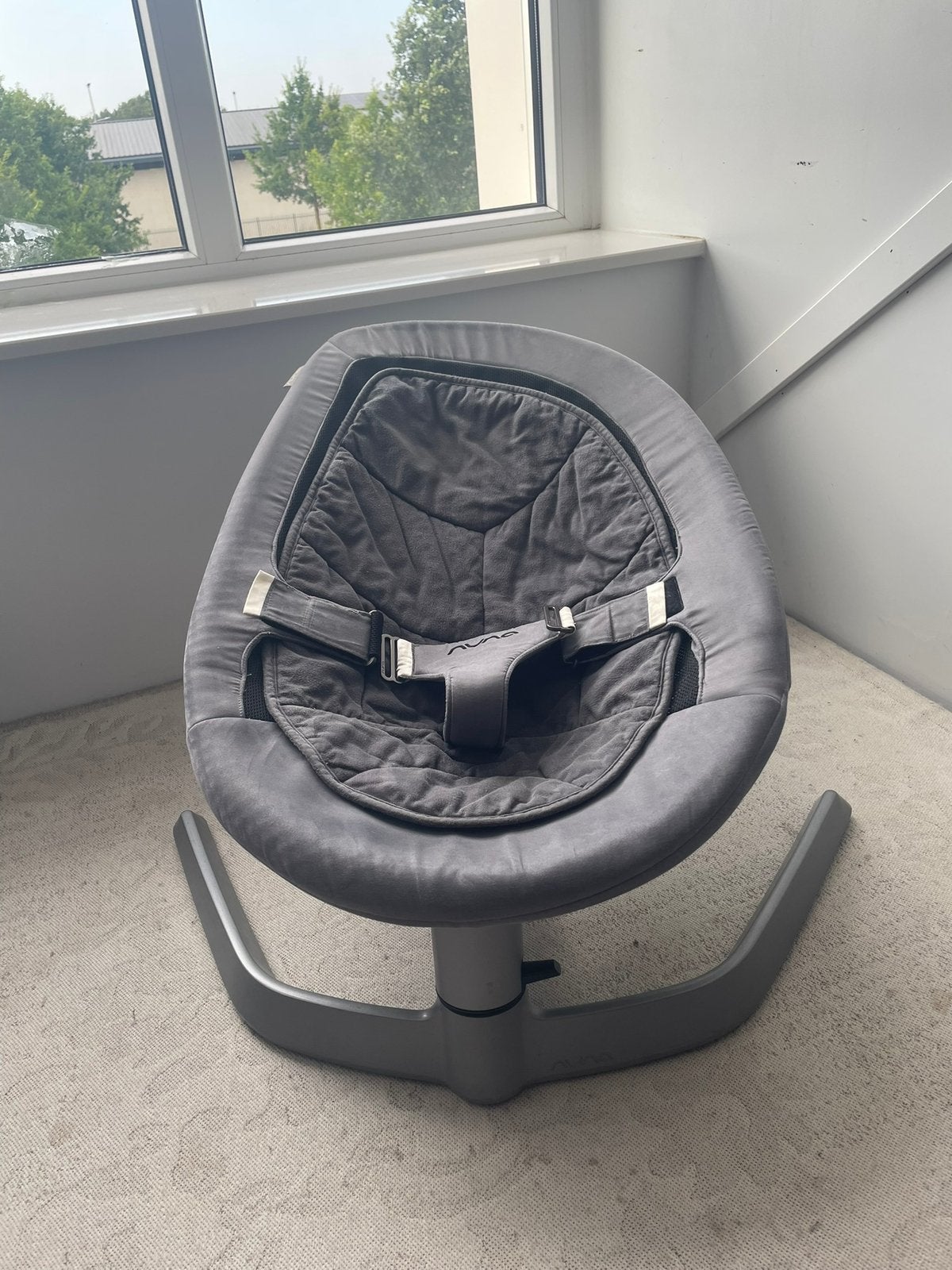 NUNA leaf wipstoel grijs, Kinderen en Baby's, Wipstoeltjes, Ophalen, Zo goed als nieuw, Overige merken, Met gordel(s) of riempje(s)