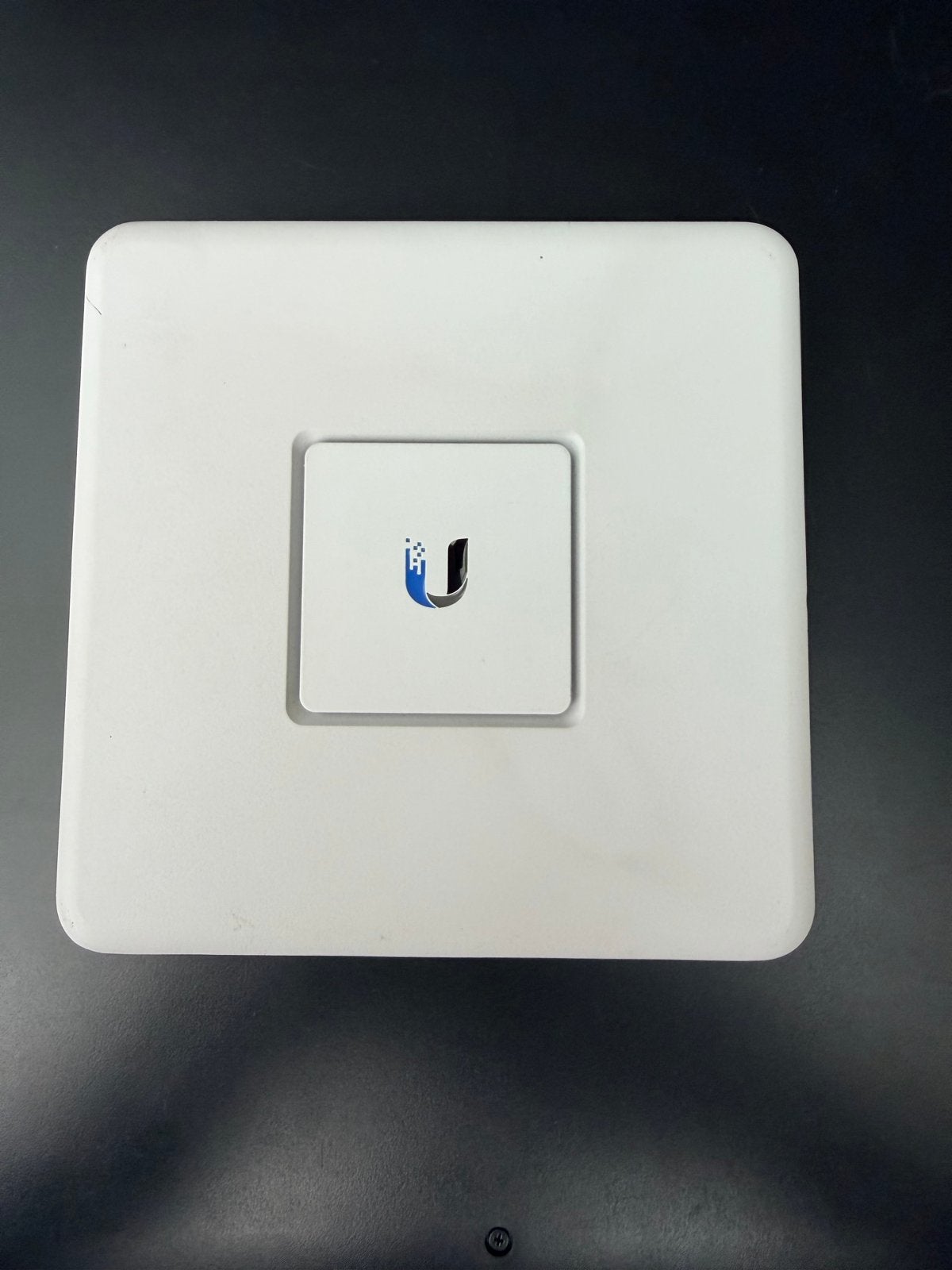 Ubiquiti USG Security Gateway met CloudKey (1ste gen), Computers en Software, Routers en Modems, Ophalen of Verzenden, Zo goed als nieuw
