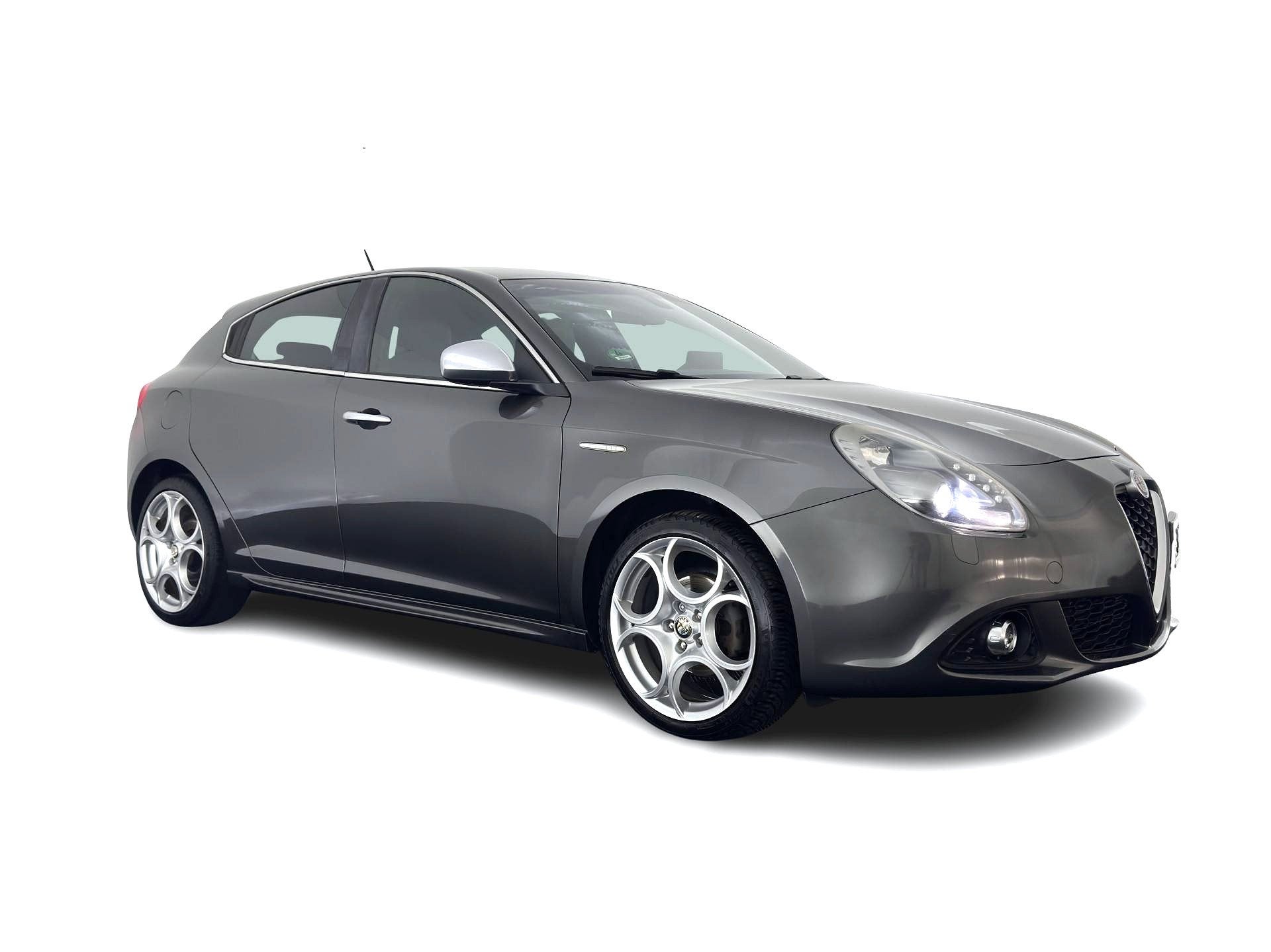 Alfa Romeo Giulietta 1.6 JTDm Distinctive *LEATHER | XENON |, Voorwielaandrijving, Euro 5, Gebruikt, Zwart