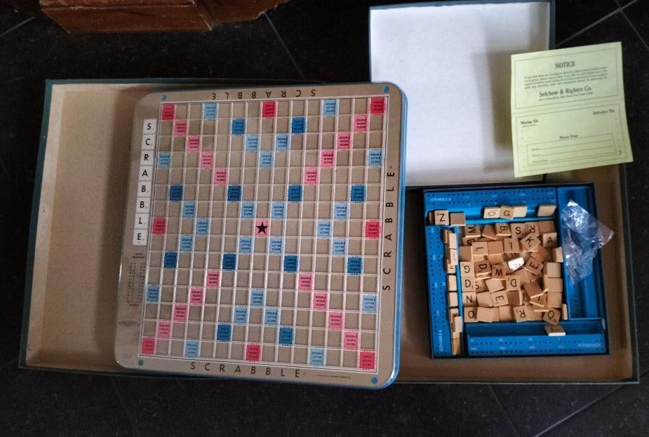 scrabble de luxe uit de jaren 70 nog keurig netjes, Hobby en Vrije tijd, Gezelschapsspellen | Bordspellen, Ophalen, Zo goed als nieuw