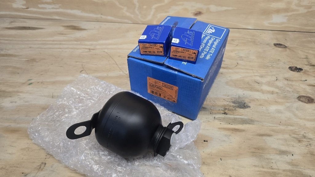 BMW E31 E32 Drukbol Accumulator Remsysteem 850i 750i, Auto-onderdelen, Ophalen, Nieuw, BMW