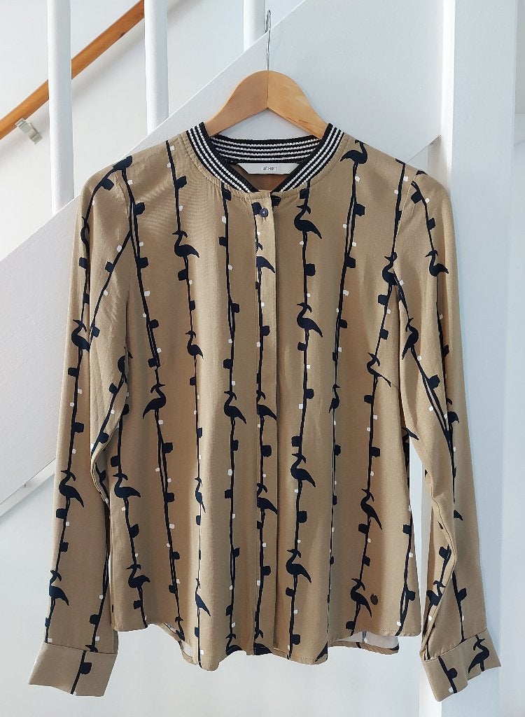 Blouse fossil / beige met zwarte patronen van Nümph maat 36, Meerkleurig, Nümph, Nieuw, Ophalen of Verzenden