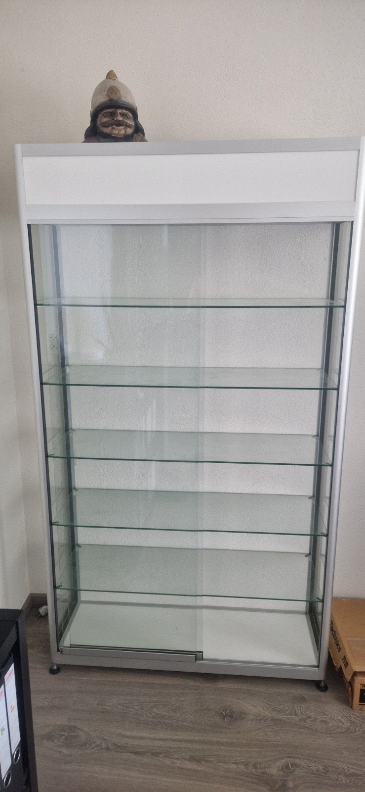 Glazen Vitrinekast met Schuifdeuren en Planken, Ophalen, 50 tot 100 cm, Glas, Modern