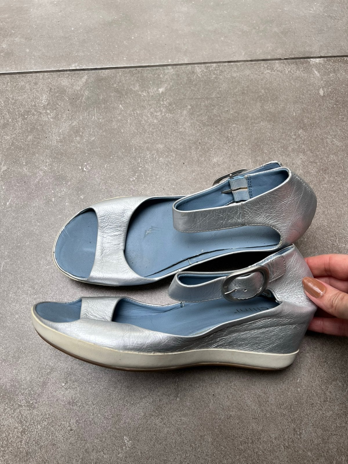 CELLINI ZILVERKLEURIGE ECHT LEREN SANDALEN OPEN SCHOENEN 40, Zo goed als nieuw, Grijs, Sandalen of Muiltjes, Ophalen of Verzenden