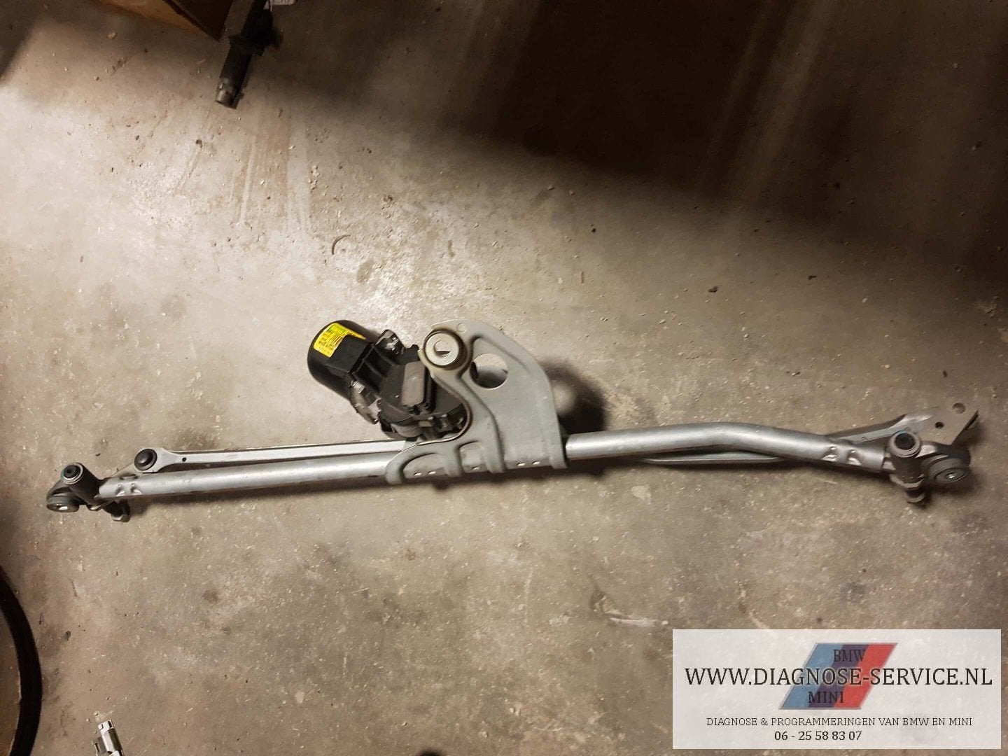MINI COOPER R56 ruitenwisser mechaniek motor 8377427, Gebruikt, -, -, Ophalen of Verzenden