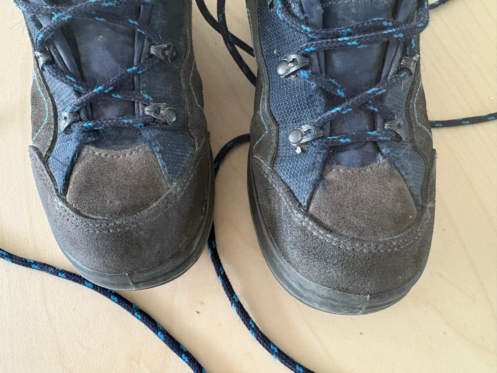 Lowa Kody III GTX Mid Junior wandelschoenen - Maat 36, Ophalen, Gebruikt, Schoenen