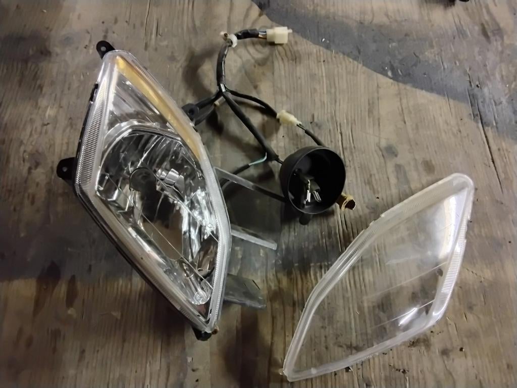 Koplamp VOM XRACE, Ophalen of Verzenden, Koplamp