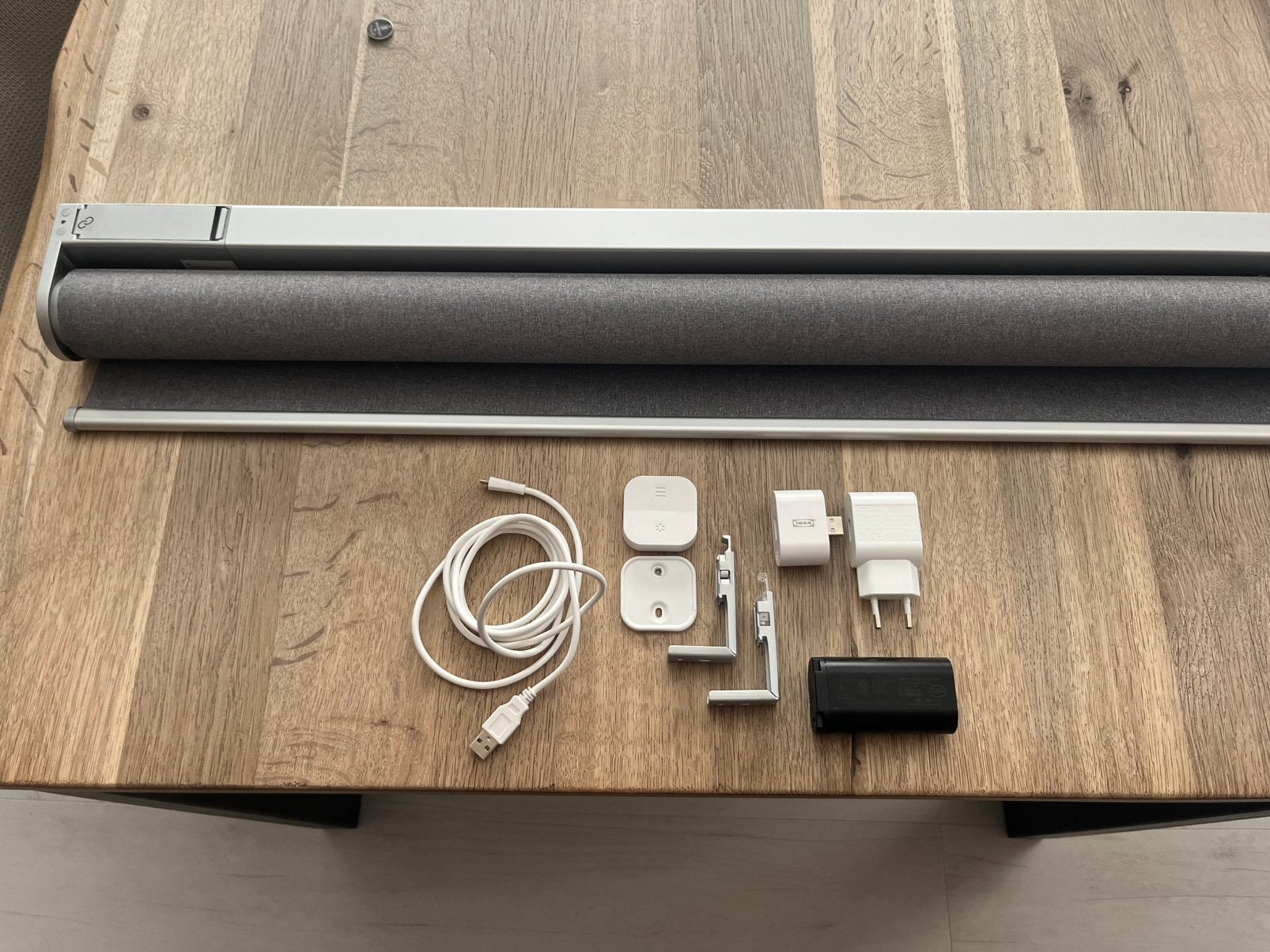 IKEA FYRTUR Elektrisch Rolgordijn 80x195, Verduisterend, Ophalen of Verzenden, Zo goed als nieuw, Rolgordijn