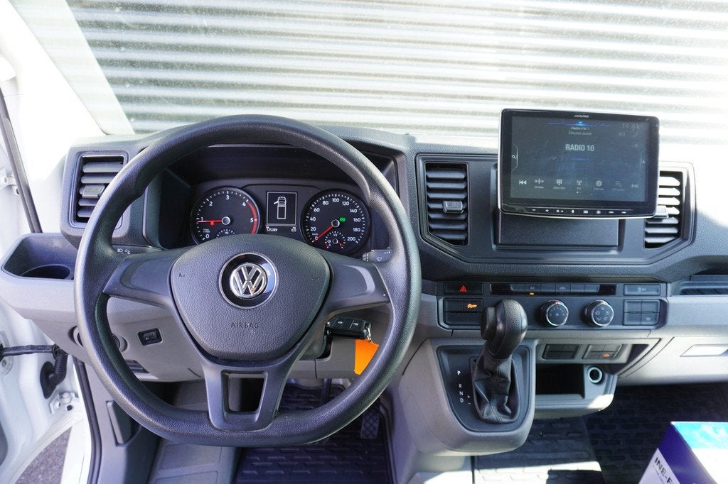 Volkswagen Crafter 177pk Automaat Bakwagen Laadklep Airco Ap, Auto's, Gebruikt, Euro 6, 4 cilinders, Wit