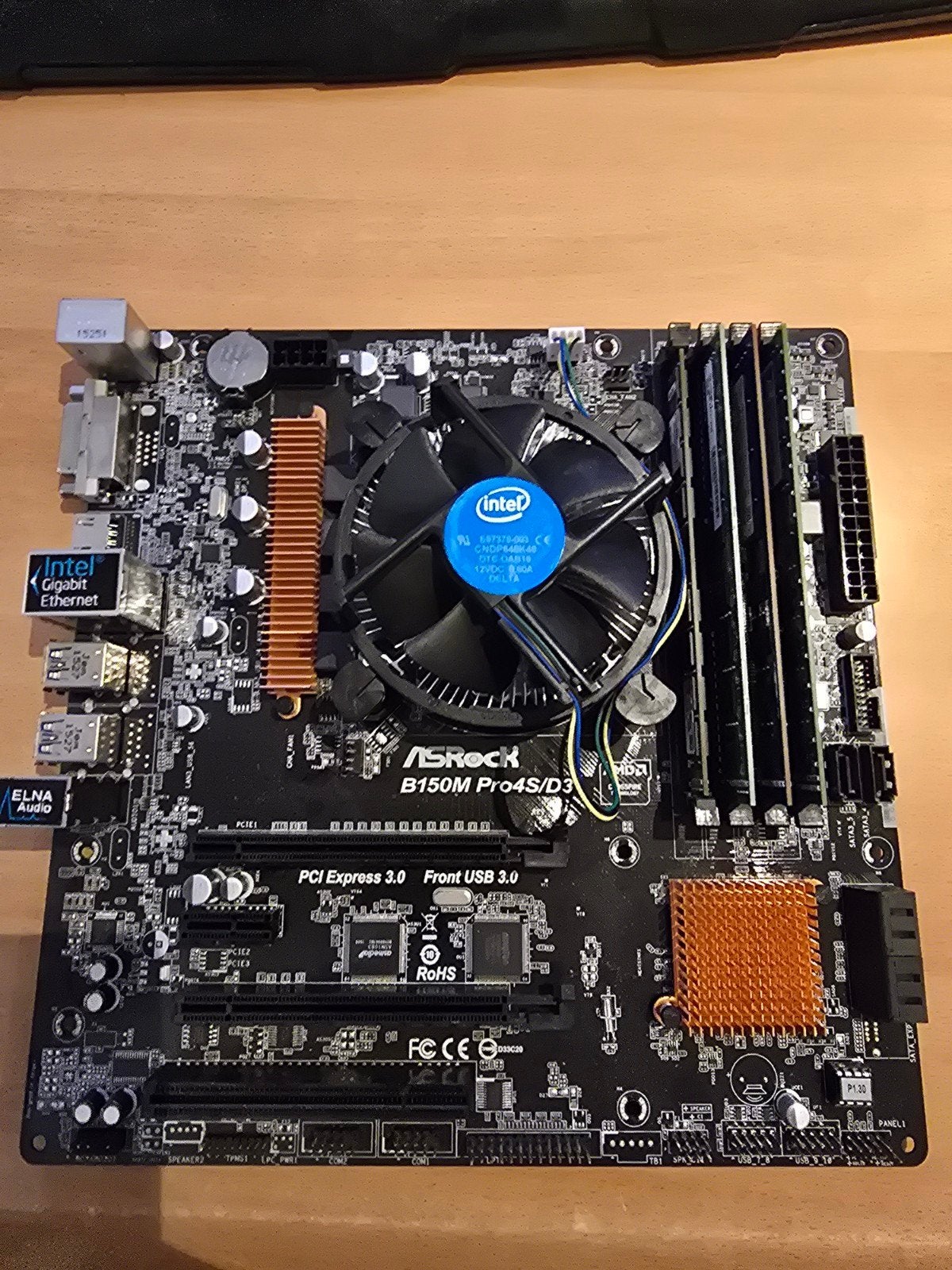 Asrock B150M pro4s/D3, 20GB DDR3, Intel Core i5 7600, Gebruikt, LGA 1151, DDR3, Ophalen of Verzenden