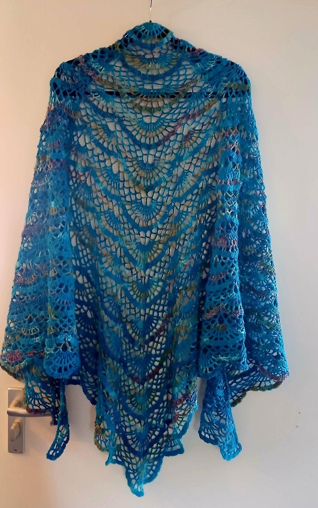 Unieke handgemaakte Gehaakte omslagdoek, Kleding | Dames, Mutsen, Sjaals en Handschoenen, Maat 42/44 (L), Nieuw, Ophalen of Verzenden